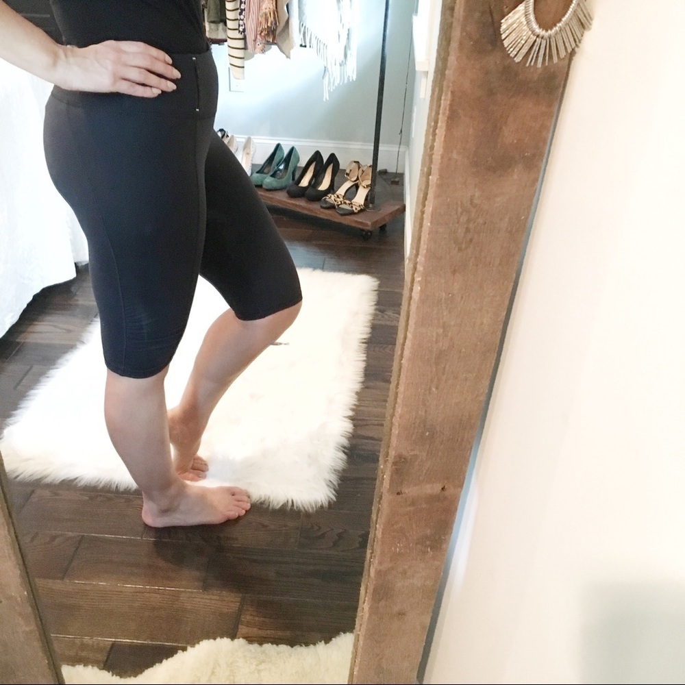 Calia by Carrie Underwood small black yoga legging